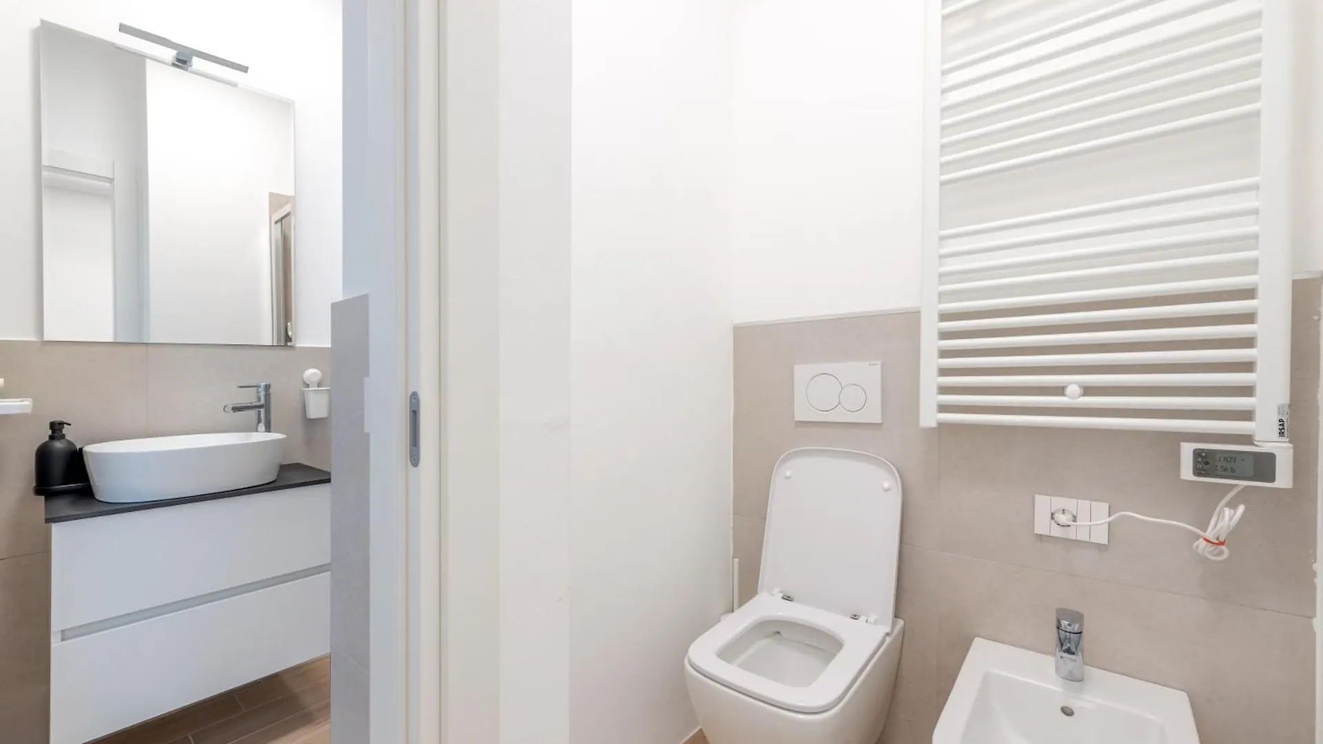 Guestplanet Apartment Milan 0*,